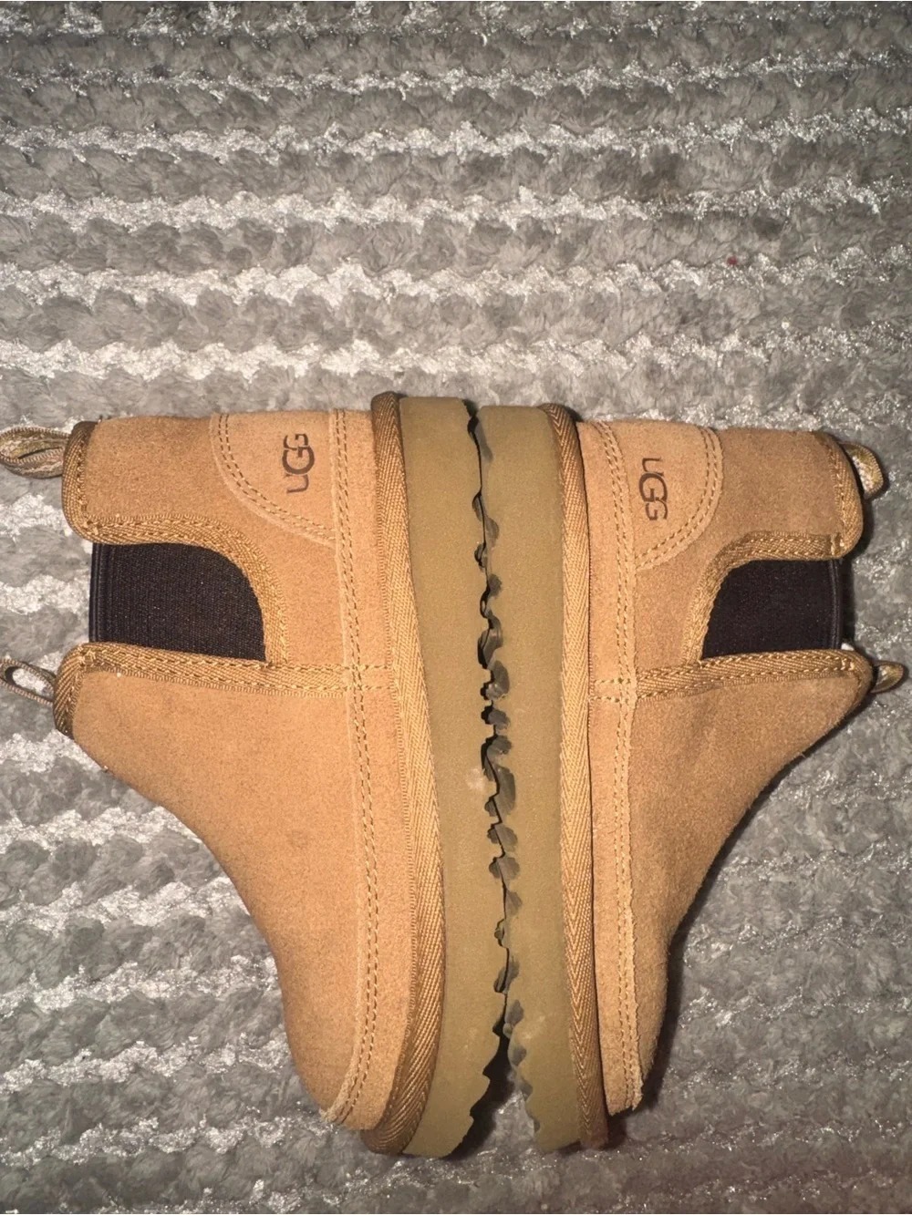 UGG Kids Chestnut Suede Fur-Lined Zip Booties